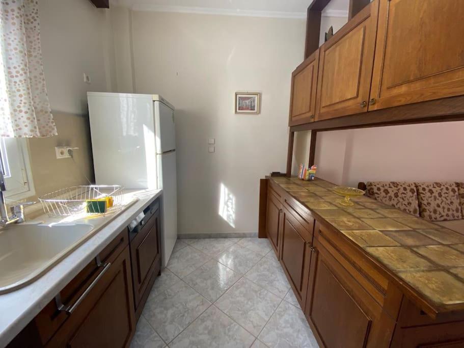 Strati'S Place Palaiontsiflikion Bagian luar foto